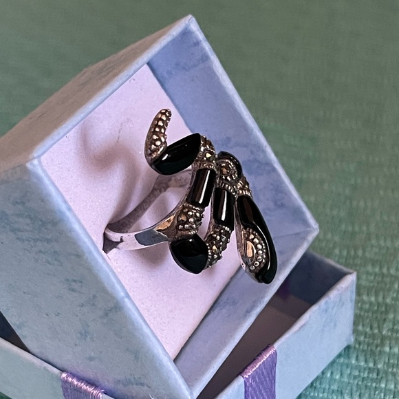 Sterling Silver Black Onyx Snake Ring from India - Picture 5 of 6